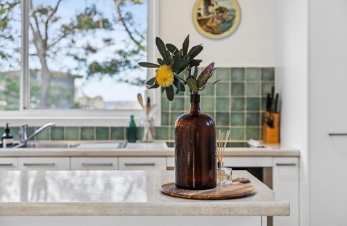Surf Coast Villa | Point Roadknight Paradise Villa 6 - BYO Linen