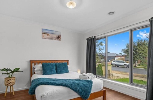 Shepparton North House | Popular Villa #2 · Popular Villa - Spacious 4 Bedroom Home