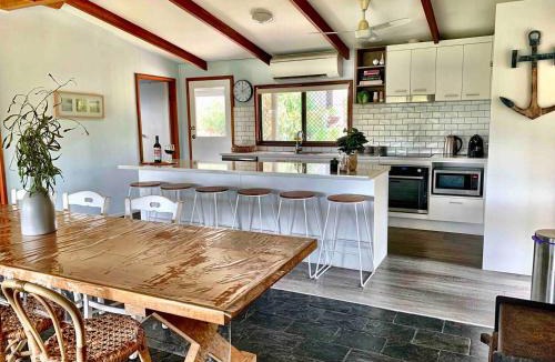 Port Elliot House | Port Elliot Coastal Cottage - 18 Handby Street,Port Elliot, No Linen Included