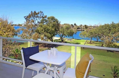 Mooloolaba Apartment | Portsea 5 - 2BR Riverfront Apt