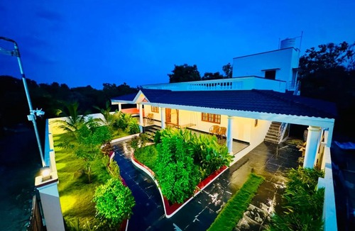 Marie Oulgaret Hotel | Pranav Villa