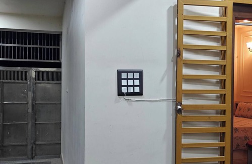 Hyderabad House | Premium Room w/Private Bath and Wi-Fi, Hyd