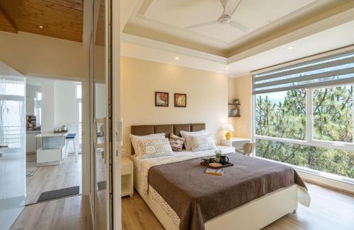 Kumarhatti Villa | Pristine Pines by VEO, StayVista - 8BHK Mountain-View Villa with Table Tennis