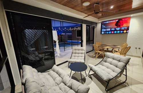 Bridgeman Downs House | Private 2BR Suite with separate entrance, dedicated parking and swimming pool