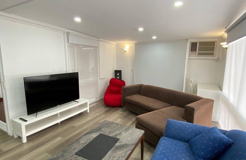 Werribee House | Private 6 People home at Werribee