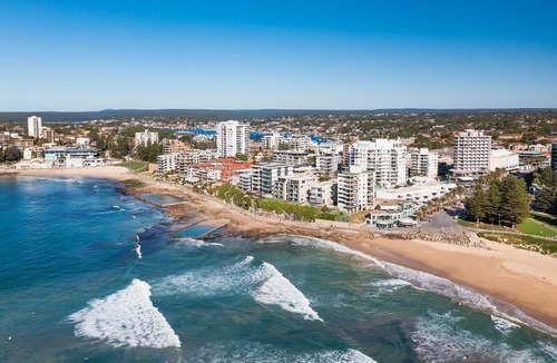 Cronulla Apartment | Private Apartment Sur Mer 411 By the Sea Cronulla