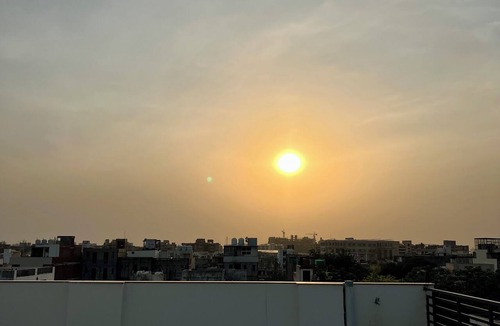 Ghata Apartment | Private Cinema Boho 1BHK Projector & Balcony