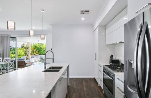 Madeley House | Private, Comfortable, Spacious 3 Bedroom Single Level Home with Yard and Parking