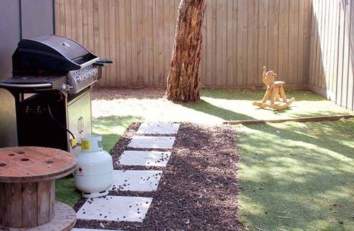 Ocean Grove Cottage | Private renovated duplex cottage. Beach and shops, markets, parkland close by.