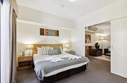 Northbridge Apartment | Prized Perth Retreat 1BDR