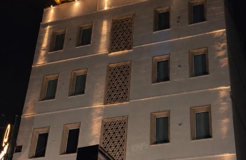 Sector 14 Hotel | Quality Inn Gurgaon