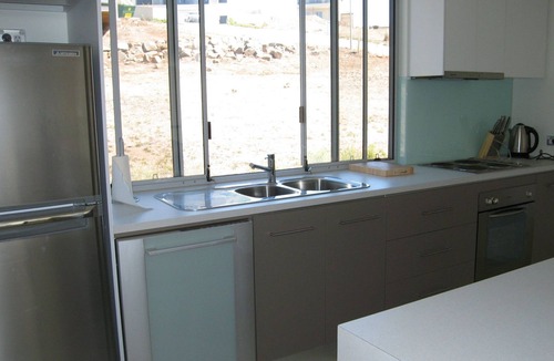 Encounter Bay House | Quiet Getaway Only Minutes to Beach
