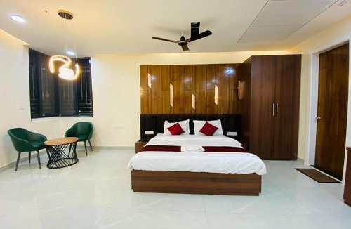 Etawah Hotel | Radiant Pearl