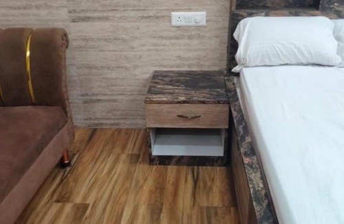 Auli House | Raghuvar Bhawan Guest House