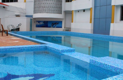 Noorpur Hotel | Rajhans Hotel and Resort