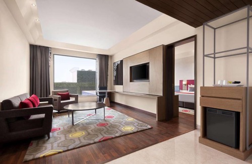 Lucknow Hotel | Ramada Plaza by Wyndham Lucknow