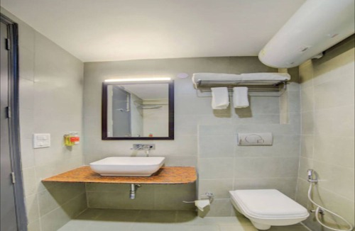 Gurugram Hotel | Remodeled Townhouse for Luxurious corporate stays near sector 57, Hongkong Bazar