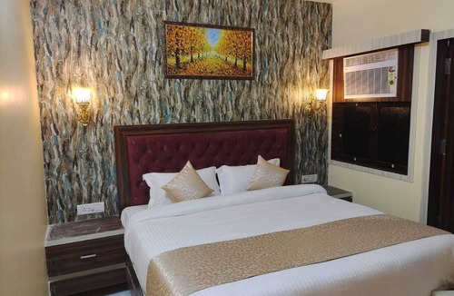 Gauriganj Hotel | Revati Mahal