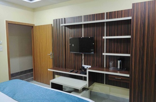 Gauriganj Hotel | Revati Mahal