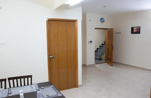Vadapalani House | Richinn Palace home stay