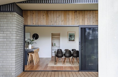 Jindabyne House | Ridgeline - Modern 4-Bedroom Holiday Family Retreat