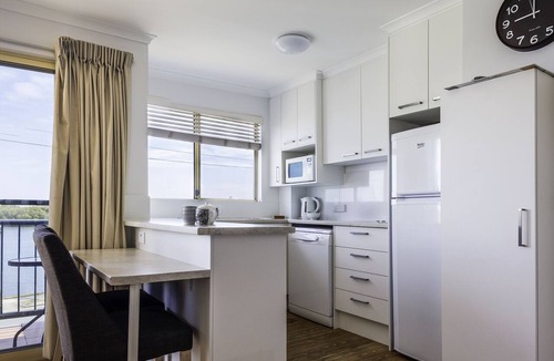 Maroochydore Apartment | River Sands Apartments