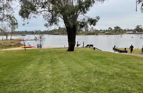 Kirwans Bridge House | Riverside beauty, water sports galore, family fun and endless space!