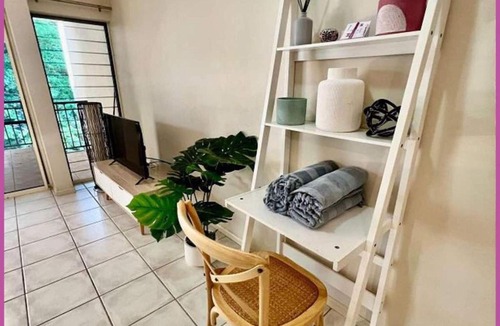 Douglas Apartment | Riverside Boulevard 13-151 close to HOSPITAL