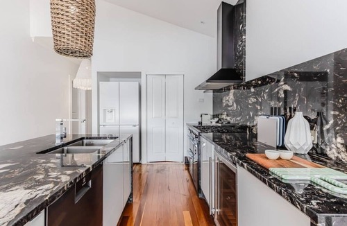 Tumbulgum House | Riviera Palms