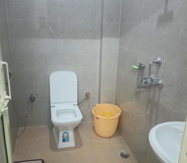 Karnaprayag Hotel | Rk residency
