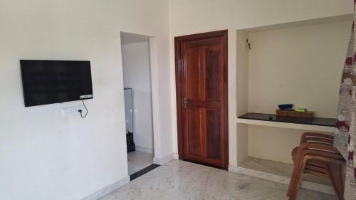 Sholinghur Apartment | Roshni Apartment - 2nd Floor - 2B