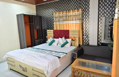Motihari Hotel | Royal Mac palace