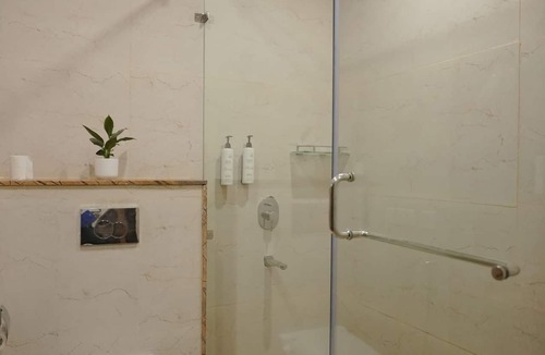 Tapovan Hotel | Royalistiq