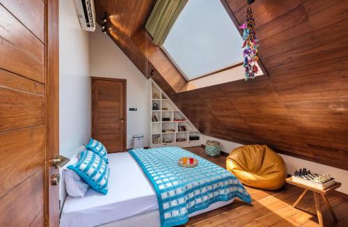 Daund Villa | SaffronStays Happy Fields - Swimming pool farmhouse with farm views, hammocks & farm-to-table dining near Pune