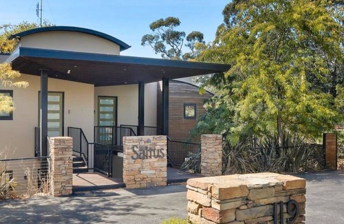 Hepburn Springs Villa | Saltus Three- luxury panoramic retreat