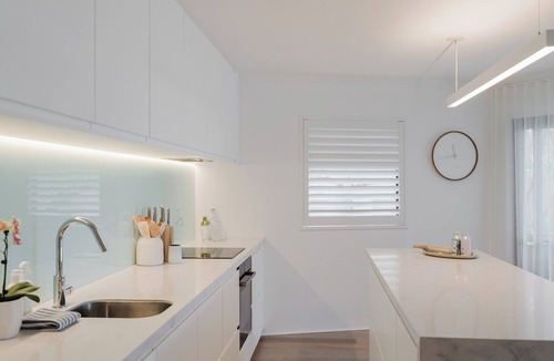 Sunshine Beach Apartment | Sandy by Salty Stays - Centrally located in Sunshine Beach, walk to the Village