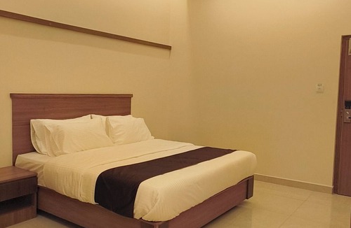 Kanchipuram Hotel | Sarada Grand