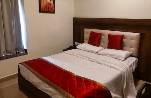 Nagavara Hotel | Savera inn