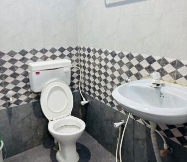 Ooty Hotel | SB Cottage ooty