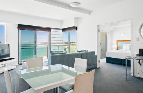 Mandurah Apartment | Sea Side 411