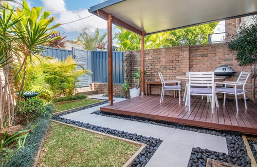 Woolgoolga House | Seadream on Nelson. New Listing. pet Friendly , 300m Stroll to Beach and Cafes