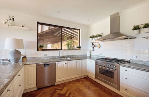 Seaforth Villa | Seaforth Harbour View | Pool · 8 Guests · 10m to Manly