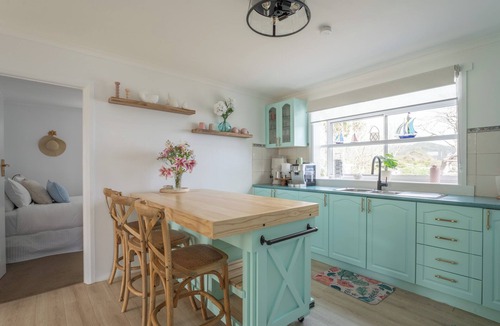 Heybridge Apartment | Seaside Escape with Stunning Views