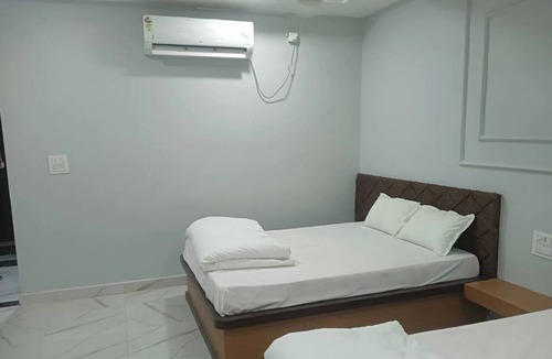 Jabalpur Resort | Seasons Resorts