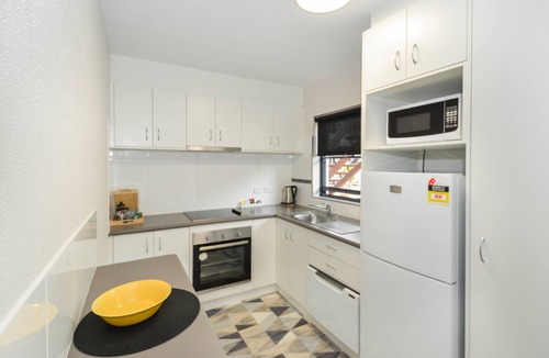 Middleton Beach Apartment | SELF CONTAINED-1 Bdrm Apartments