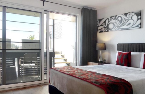 Semaphore Apartment | Semaphore Splash Apartments
