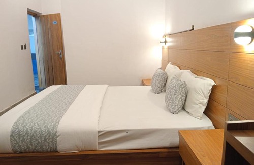 Nainital Hotel | Serene Forest Resort