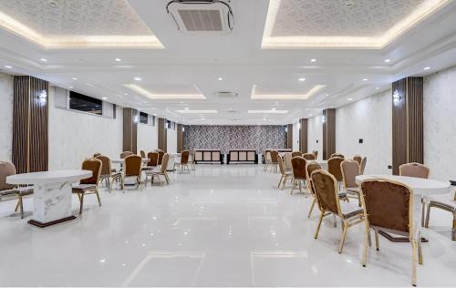 Gomti Nagar Hotel | Shagun Hotel & Banquet