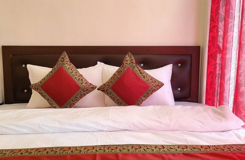Varanasi Hotel | Shanti Inn