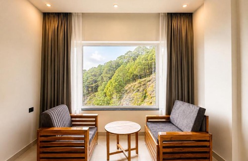 Lansdowne House | Shikhar Homestay